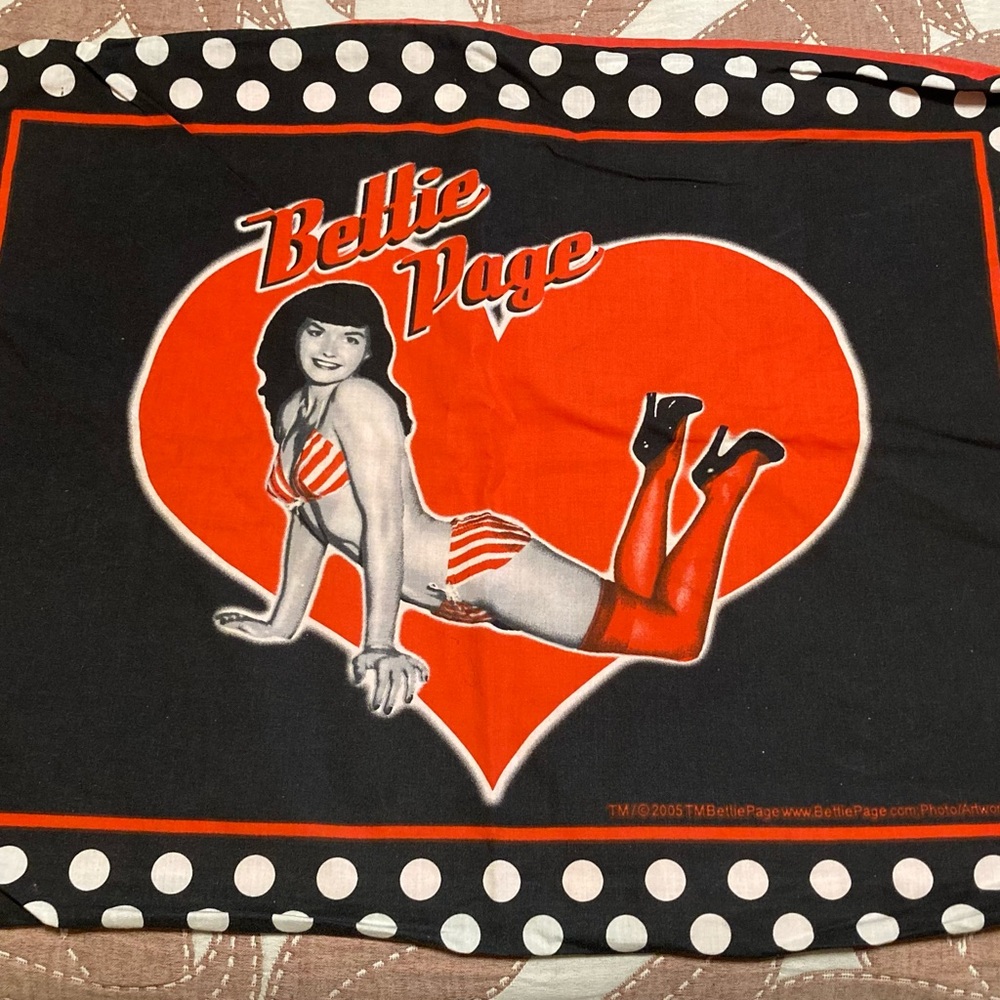 Vintage Bettie Page Black, Red & White Standard Pillow Case